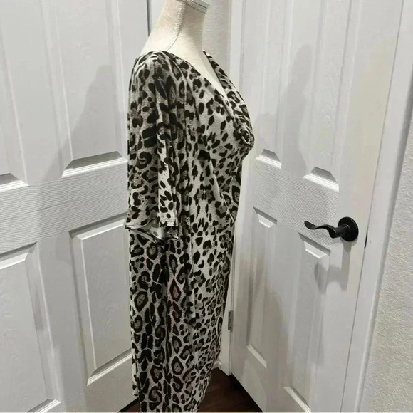 Lane Bryant Leopard Print , Cowl neck, stretch, shoulder splits dress ❤️ - Picture 4 of 7